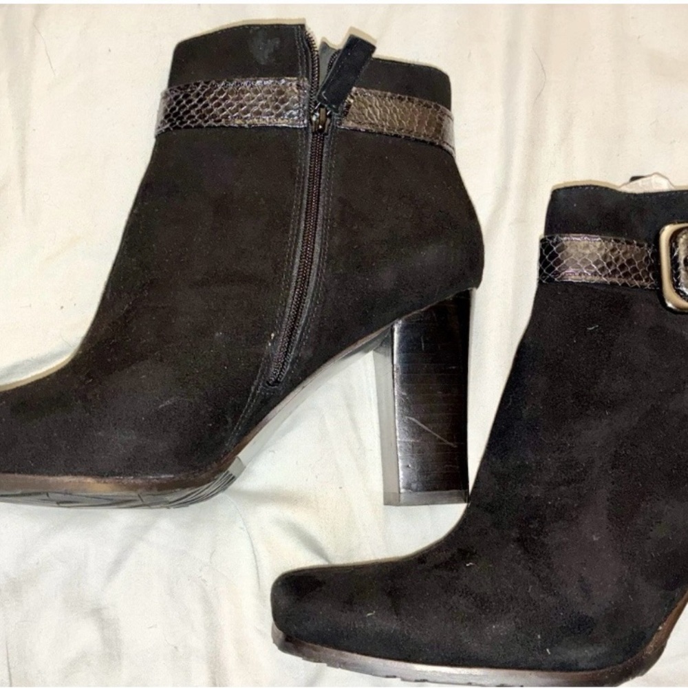 Via Spiga 8 Black Suede Leather Square Toe Ankle Booties Boots New US Size 10 - Picture 5 of 13